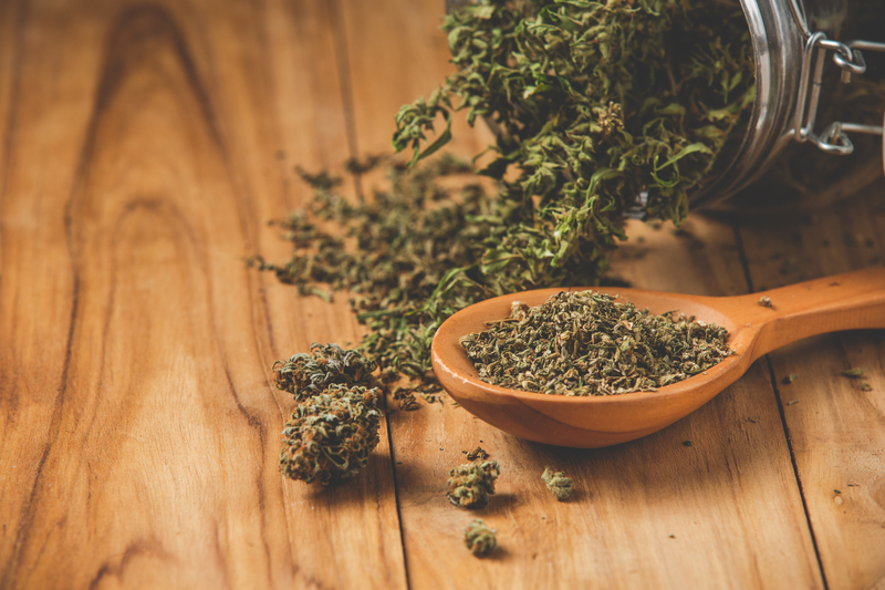 Peut-on utiliser les fleurs de CBD pour soulager les troubles menstruels